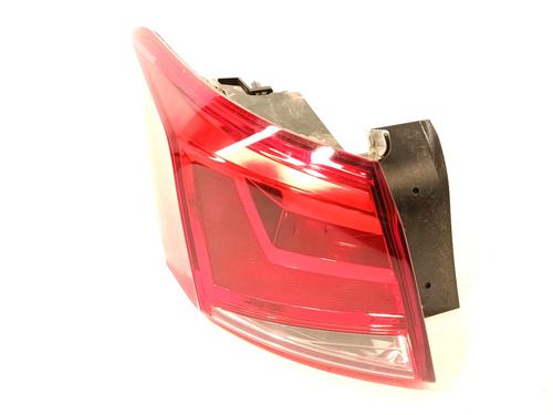 Used Left taillight Left taillight SEAT ARONA (KJ7, KJP) 1.0 TSI (116 hp) 34581723 34581723