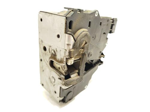 Fechadura frente esquerda CITROËN JUMPER II Van 2.2 HDi 110 (110 hp) 30382640