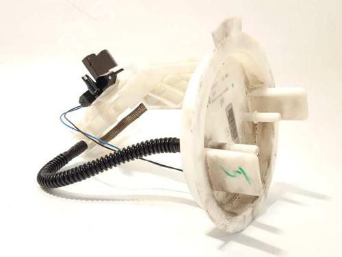 Used Fuel pump MERCEDES-BENZ C-CLASS (W204) C 180 CDI (204.000) (120 hp) 7558715