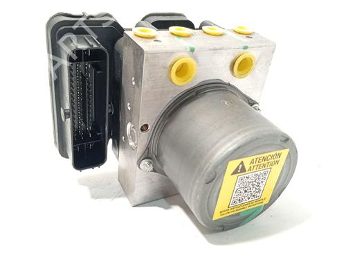 Used ABS pump TOYOTA YARIS CROSS (MXP_) 1.5 Hybrid (MXPJ10) (116 hp) 31010629