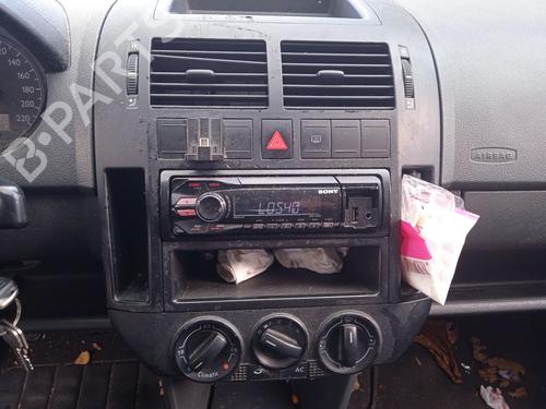 Right taillight VW POLO IV (9N_, 9A_) 1.9 SDI | BP21779351C35