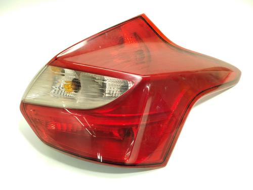 Used Right taillight FORD FOCUS III 1.6 TDCi (115 hp) 28424453