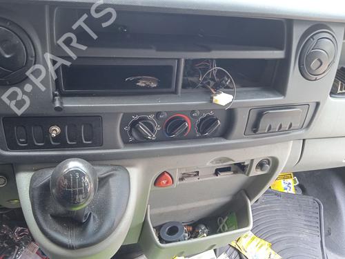 Left headlight OPEL MOVANO A Van (X70) 2.5 CDTI (FD) | BP20935700C28