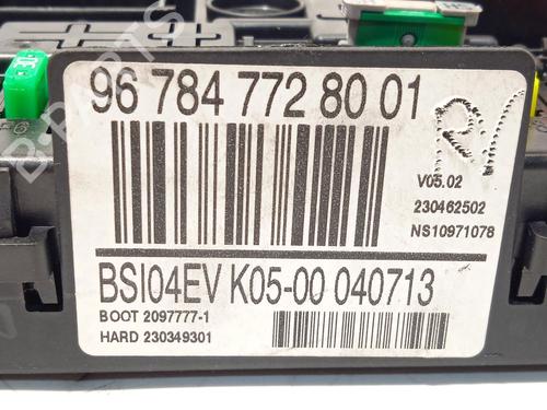 Fuse box PEUGEOT 308 I (4A_, 4C_) 1.6 HDi | BP29073322E1
