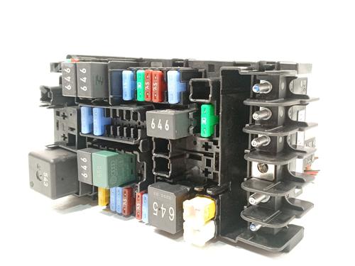 Fuse box AUDI Q2 (GAB, GAG) 2.0 TDI | BP31933370E1 - Image 2