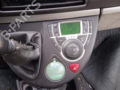 Right taillight PEUGEOT 807 (EB_) 2.2 HDi | BP24362841C35 