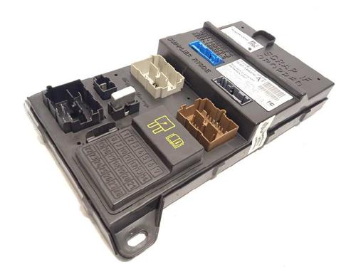 Used Fuse box Fuse box 10936652 10936652