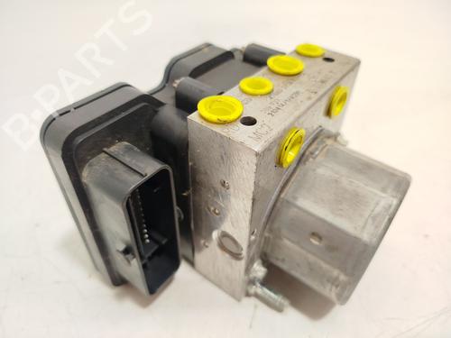 Used ABS pump DACIA DUSTER (HM_) 1.5 dCi 115 4x4 (HMAD) (116 hp) 26209796