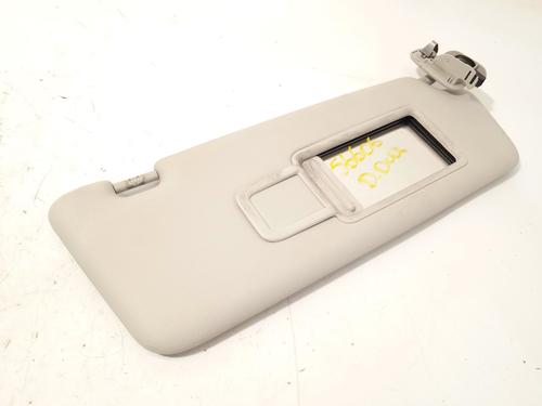 Used Right sun visor Right sun visor 28731358 28731358