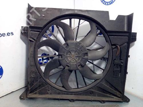 Used Radiator fan VOLVO XC90 I (275) D5 AWD (185 hp) 4251639