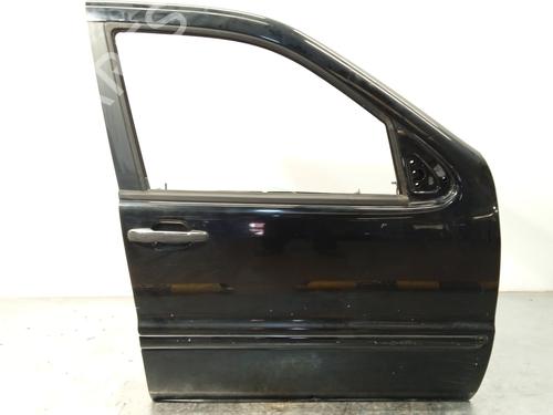 Used Right front door MERCEDES-BENZ M-CLASS (W163) ML 400 CDI (163.128) (250 hp) 26017381