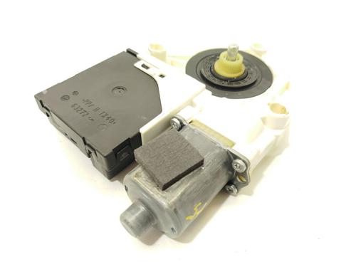 Left front window motor AUDI A3 (8P1) 1.2 TSI | BP36997138E21 - Image 2