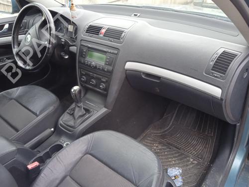 Left taillight SKODA OCTAVIA II (1Z3) 1.9 TDI | BP22779089C34