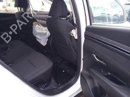 Right sun visor HYUNDAI TUCSON (NX4E, NX4A) 1.6 T-GDi | BP25468146I2