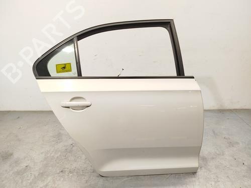 Used Right rear door Right rear door 32983609 32983609