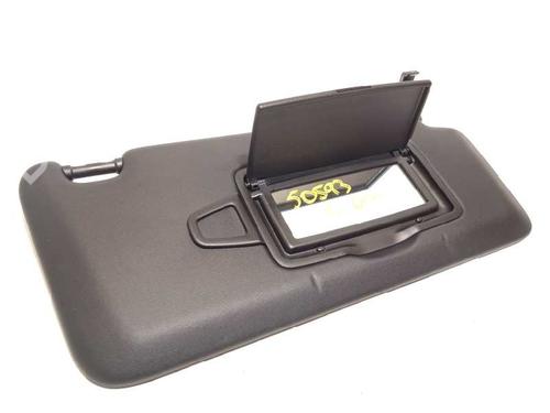 Used Right sun visor Right sun visor 13577447 13577447