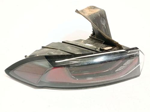 Used Left taillight Left taillight 38725741 38725741