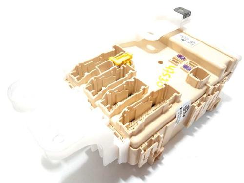Used Fuse box TOYOTA AURIS (_E18_) [2012-2018]  9830458
