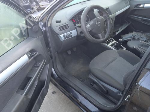 Left headlight OPEL ASTRA H (A04) 1.7 CDTI (L48) | BP31448380C28 