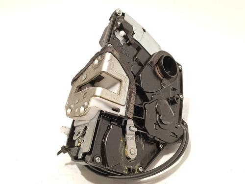 front-left-lock-suzuki-swift-iii-mz-ez-2005-30489163 main image