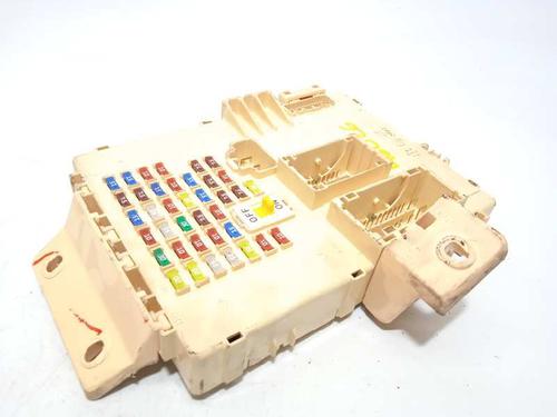 Used Fuse box Fuse box 8365668 8365668
