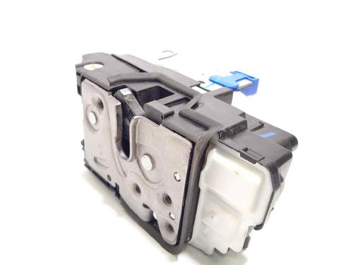 rear-right-lock-lynk-co-01-phev-8891893218-2017-17787593 main image