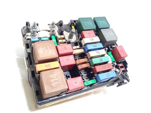 Used Fuse box Fuse box 17540331 17540331