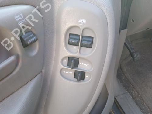 Left headlight CHRYSLER VOYAGER IV (RG, RS) 2.4 | BP18906432C28 