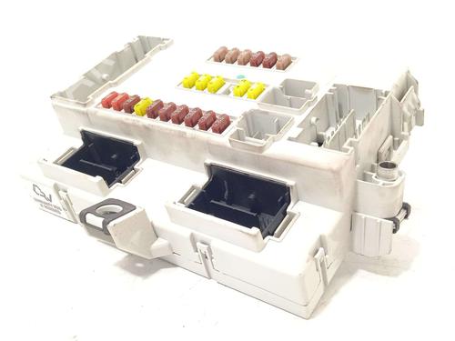Used Fuse box Fuse box 37633067 37633067