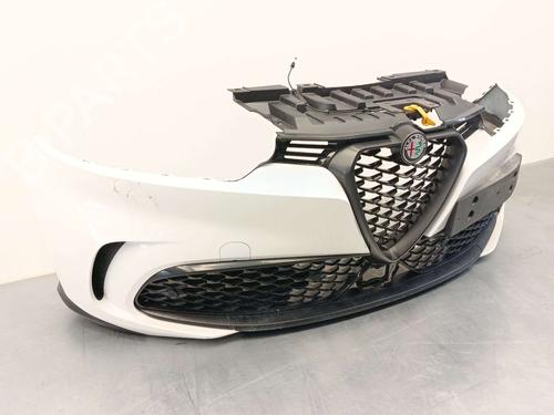 foran-kofangere-alfa-romeo-tonale-965_-2022-38704560 main image