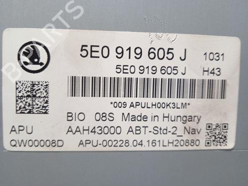 Pantalla multifuncion SKODA OCTAVIA III Combi (5E5, 5E6) 2.0 TDI 4x4 | BP29525207C48