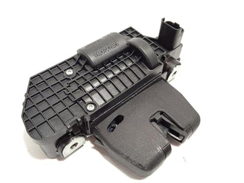 Used Tailgate lock PEUGEOT 208 II (UB_, UP_, UW_, UJ_) 1.2 VTi 82 (82 hp) 26208189