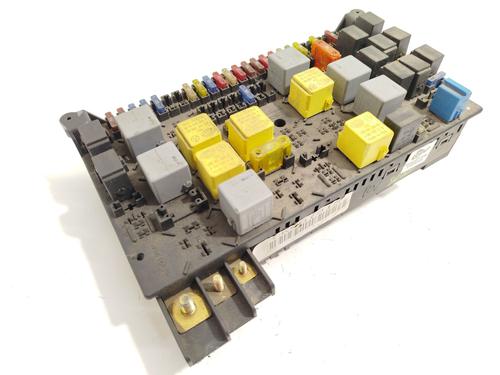 Used Fuse box MERCEDES-BENZ M-CLASS (W163) ML 400 CDI (163.128) (250 hp) 26026167