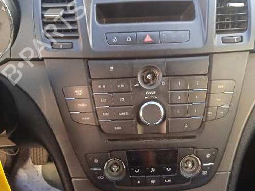 Fuse box OPEL INSIGNIA A Sports Tourer (G09) 2.0 CDTI (35) | BP10728632E1 
