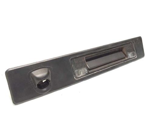 tailgate-handle-volvo-xc90-ii-256-32149879-2014-10492170 main image