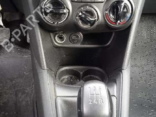 Fuse box PEUGEOT 208 I (CA_, CC_) 1.6 BlueHDi 100 | BP7578648E1 