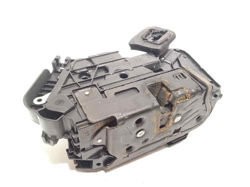 front-right-lock-seat-ibiza-v-kj1-kjg-5tb837016a-2017-16947653 main image