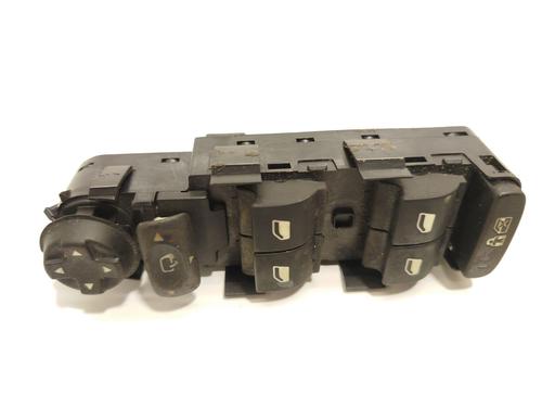 Left front window switch PEUGEOT 5008 (0U_, 0E_) 2.0 HDi 150 / BlueHDi 150 | BP28184292I27