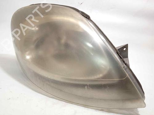 Used Right headlight RENAULT TRAFIC II Van (FL) 2.5 dCi 135 (FL0D) (135 hp) 16689789