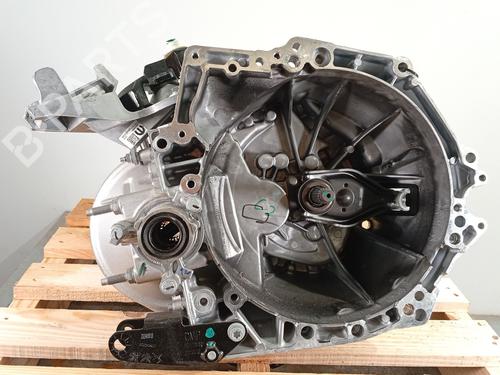 Used Gearbox CITROËN C3 III Van (SX_, SY_) 1.2 VTi (82 hp) 32189355