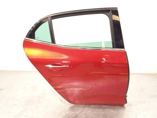 right-rear-door-renault-megane-iv-hatchback-b9amn_-2015-32443096 main image