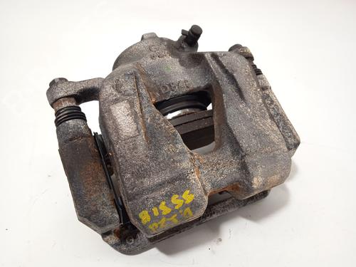 Venstre bremsekaliber foran JEEP COMPASS (MP, M6, MV, M7) 1.4 MultiAir (140 hp) 26215768