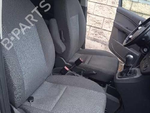 Right taillight FORD FOCUS C-MAX (DM2) 1.8 TDCi | BP11967916C35 