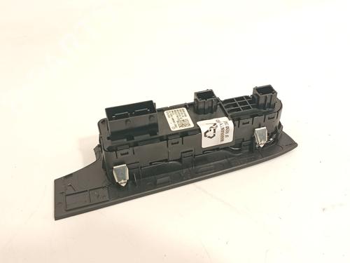 Left front window switch CITROËN GRAND C4 SPACETOURER (3A_, 3E_) 1.5 BlueHDi 130 | BP37435455I27 - Image 3
