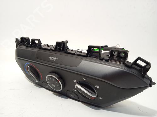 Climate control HYUNDAI i20 III (BC3, BI3) | BP23952928I5
