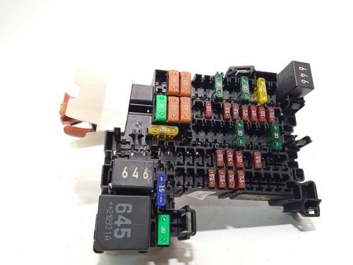Used Fuse box Fuse box 16658194 16658194