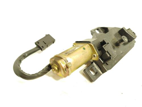 Used Tailgate lock BMW 7 (E65, E66, E67) 740 d (258 hp) 23399521