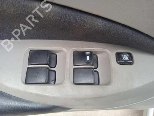 Front right window mechanism MITSUBISHI GRANDIS (NA_W) 2.0 DI-D (NA8W) | BP17709789C23