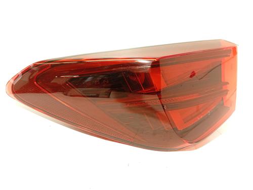 Feu arrière gauche CUPRA LEON Sportstourer (KL8, KU8, KUD) 1.5 eTSI (150 hp) 32019632