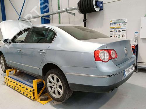 Right taillight VW PASSAT B6 (3C2) 2.0 TDI | BP38536225C35 - Image 31